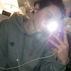 Meet your Posher, Iris